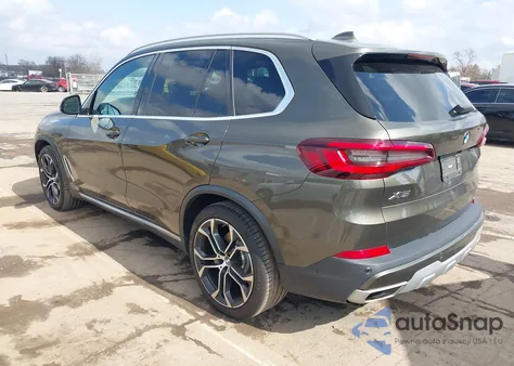 2022 BMW X5 xDrive40I z USA, uszkodzony, nr VIN 5UXCR6C05N9K22035